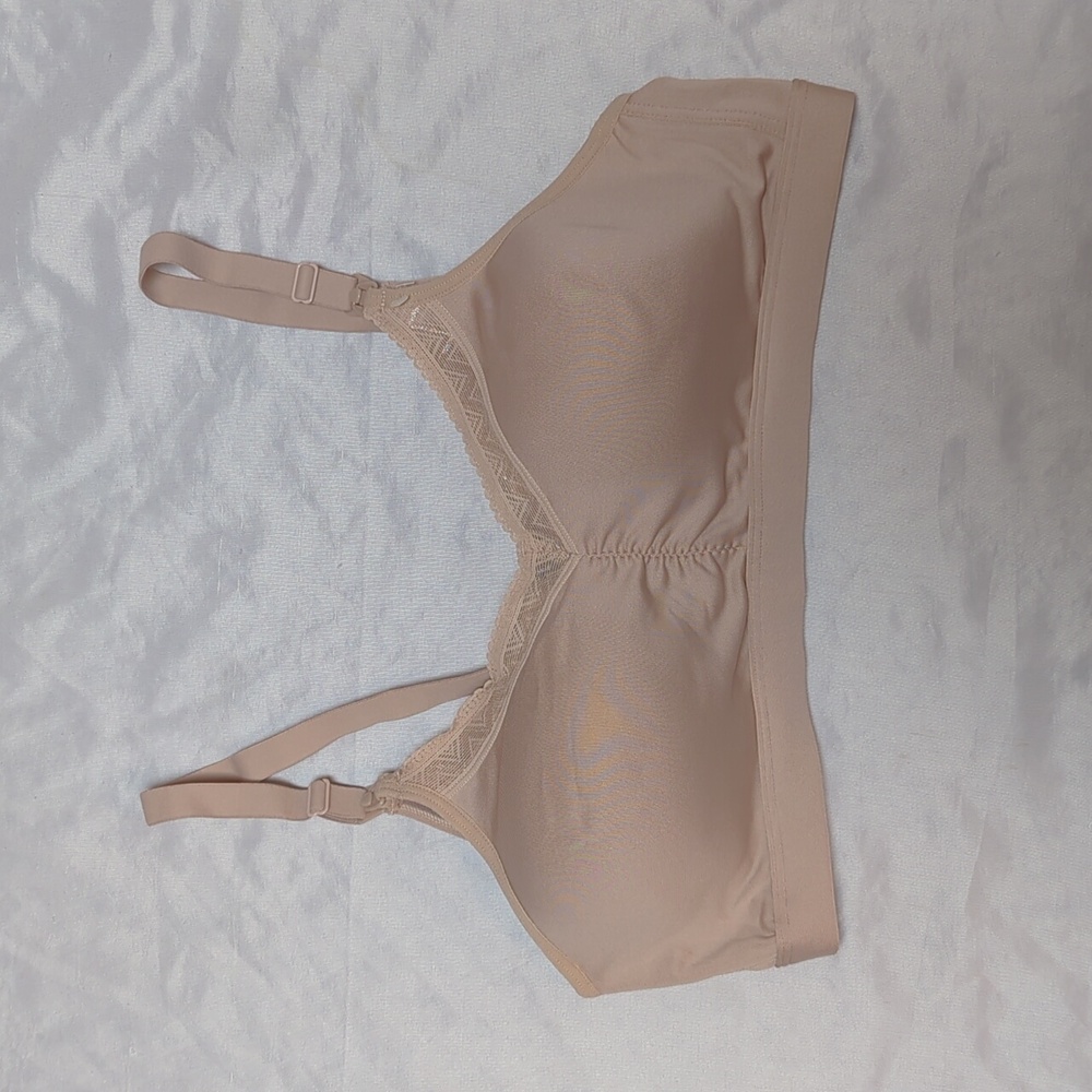 NWOT Nursing Bra from Playtex Tan Nude Size Medium